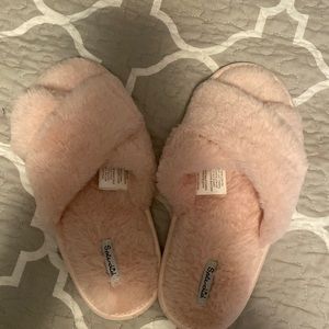 Splendid pink slippers. Size S/M